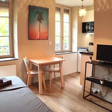 Let's L'escale In Lyon